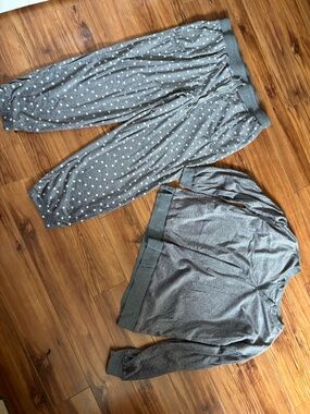 Nautica Heather Gray V-Neck Pullover pyjama set